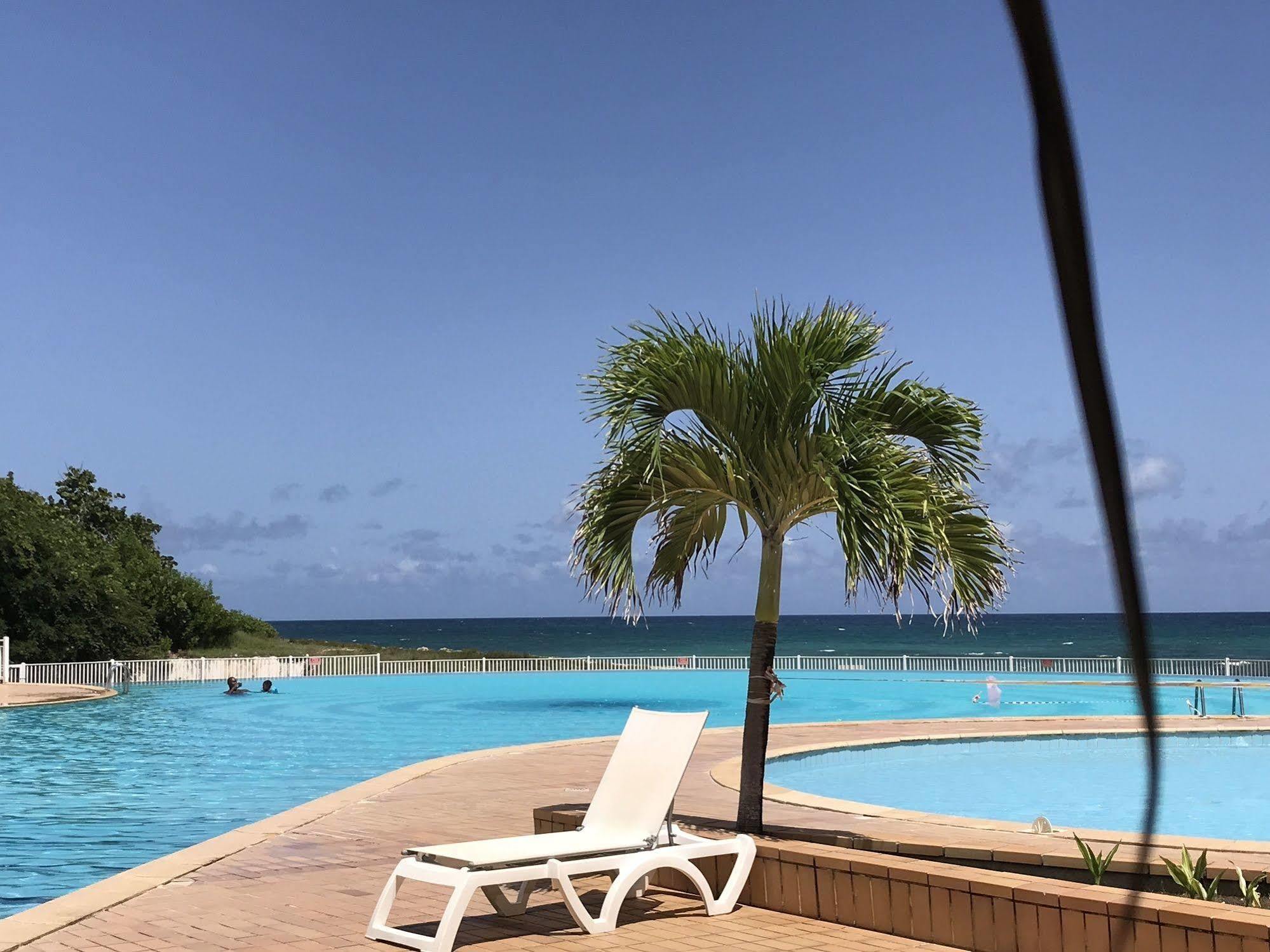 Ti.Maanga Vue Mer Pieds Dans L'Eau Saint-Francois (Grande-Terre) Exterior foto